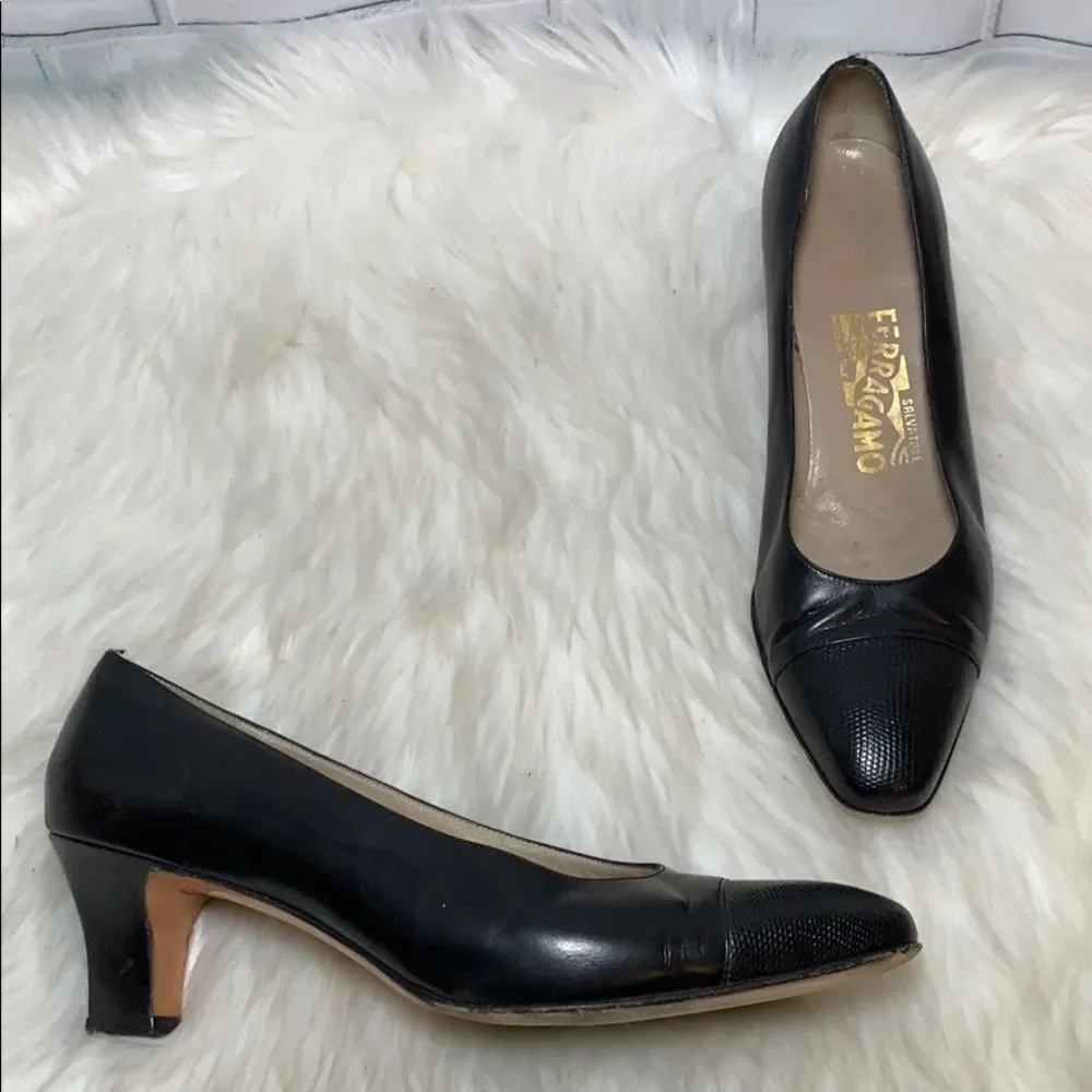 Salvatore Ferragamo Black Leather SlipOn Heel‎ Sz 8
